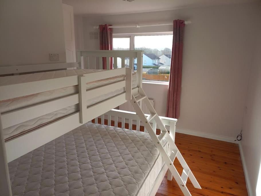 Large 4Bed Available Long-Term In Letterkenny Vila Exterior foto