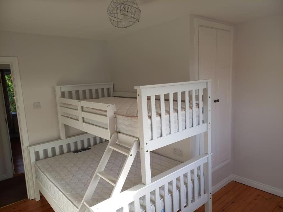 Large 4Bed Available Long-Term In Letterkenny Vila Exterior foto